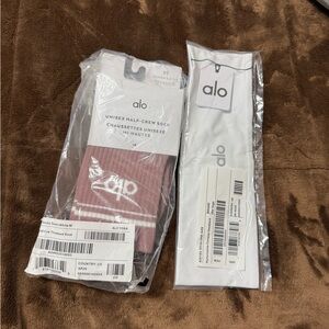 NWT Alo Unisex Half-Crew Socks in Quartz and white and a NWT white Alo headband